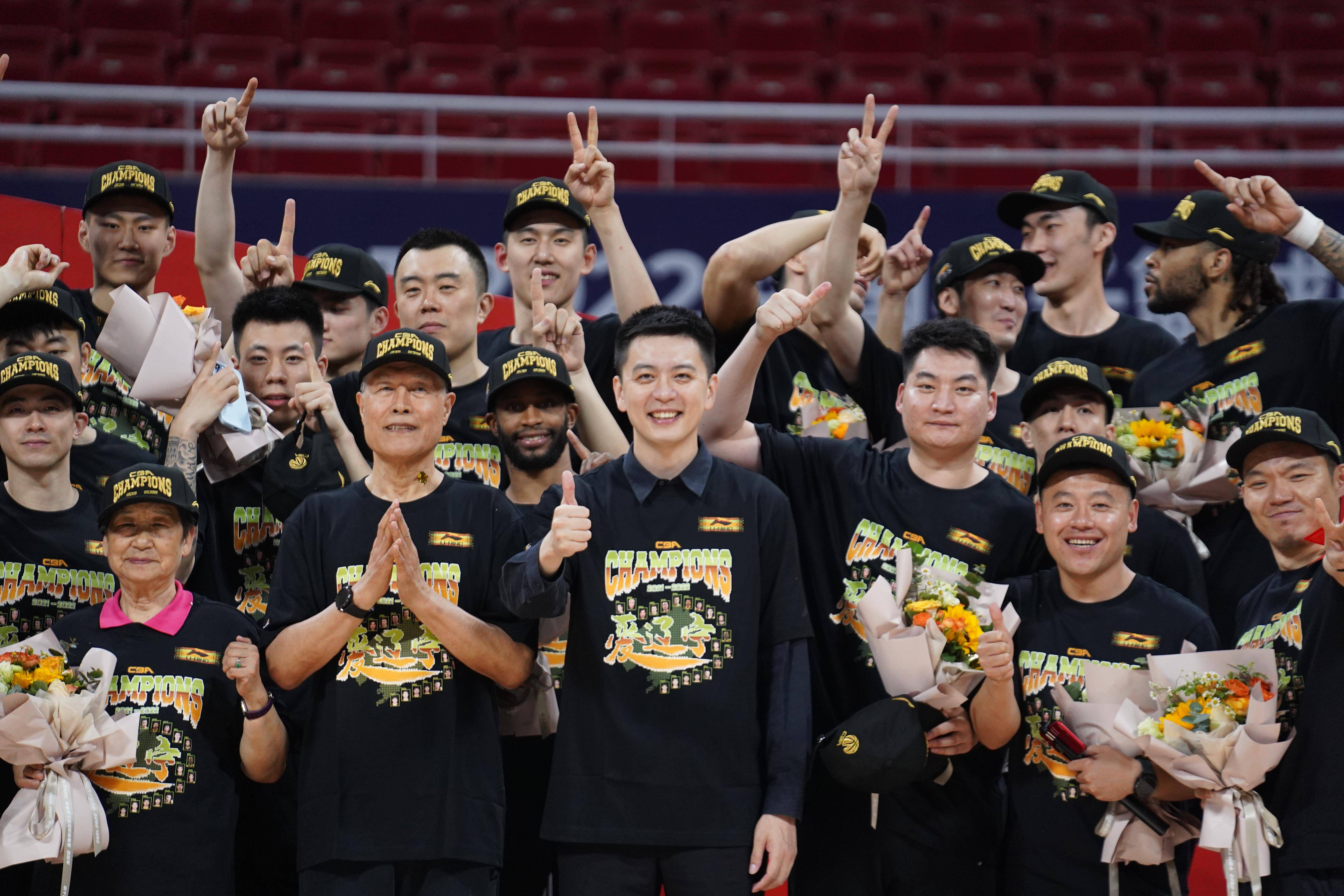 包含清晨辽宁本钢回应争议：CBA常规赛节点到来，更衣室稳定，纪律约束更严格的词条