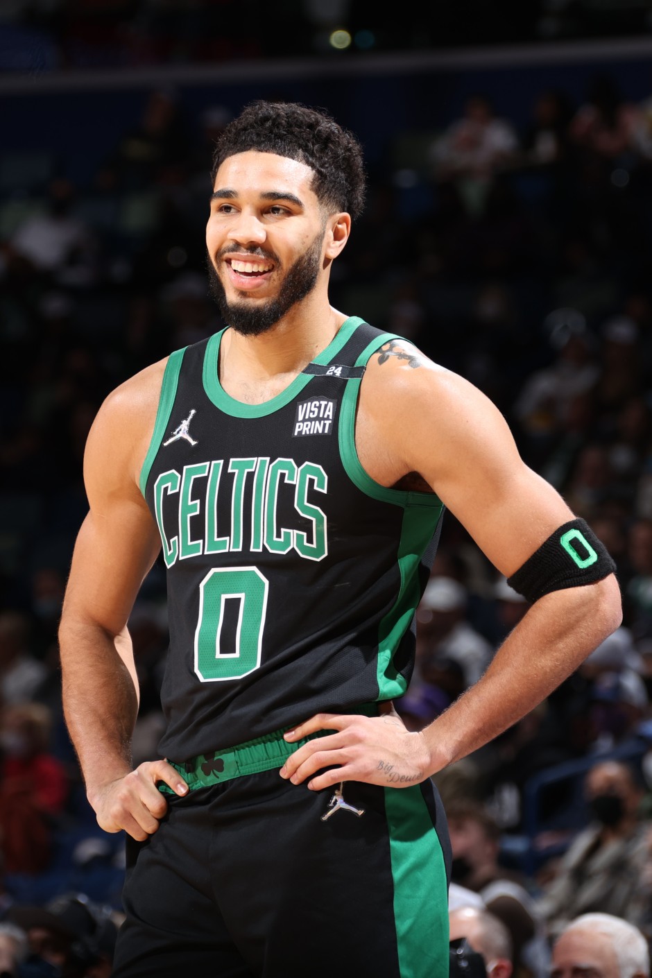 葡超赛程吃紧;波士顿凯尔特人关键时刻战术微调;气氛紧张;阵容厚度经受考验 葡超赛程吃紧;波士顿凯尔特人关键时刻战术微调;气氛紧张;阵容厚度经受考验