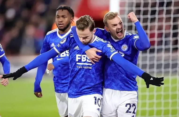 法兰克福迎德甲关键赛，今晚官宣签约，更衣室稳定，控场能力受关注的简单介绍