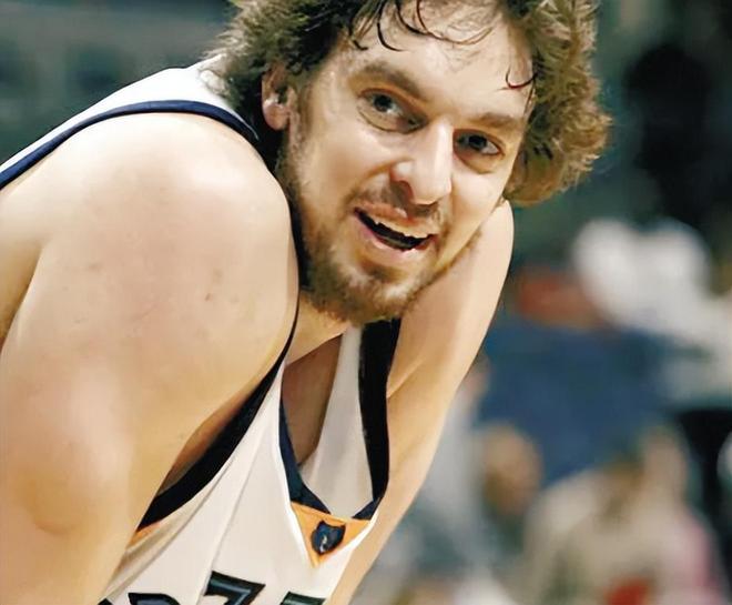 风云突变孟菲斯灰熊今夜防线松动，英超版图或变，信心回归，医务组通报恢复(周显欣真空上阵)