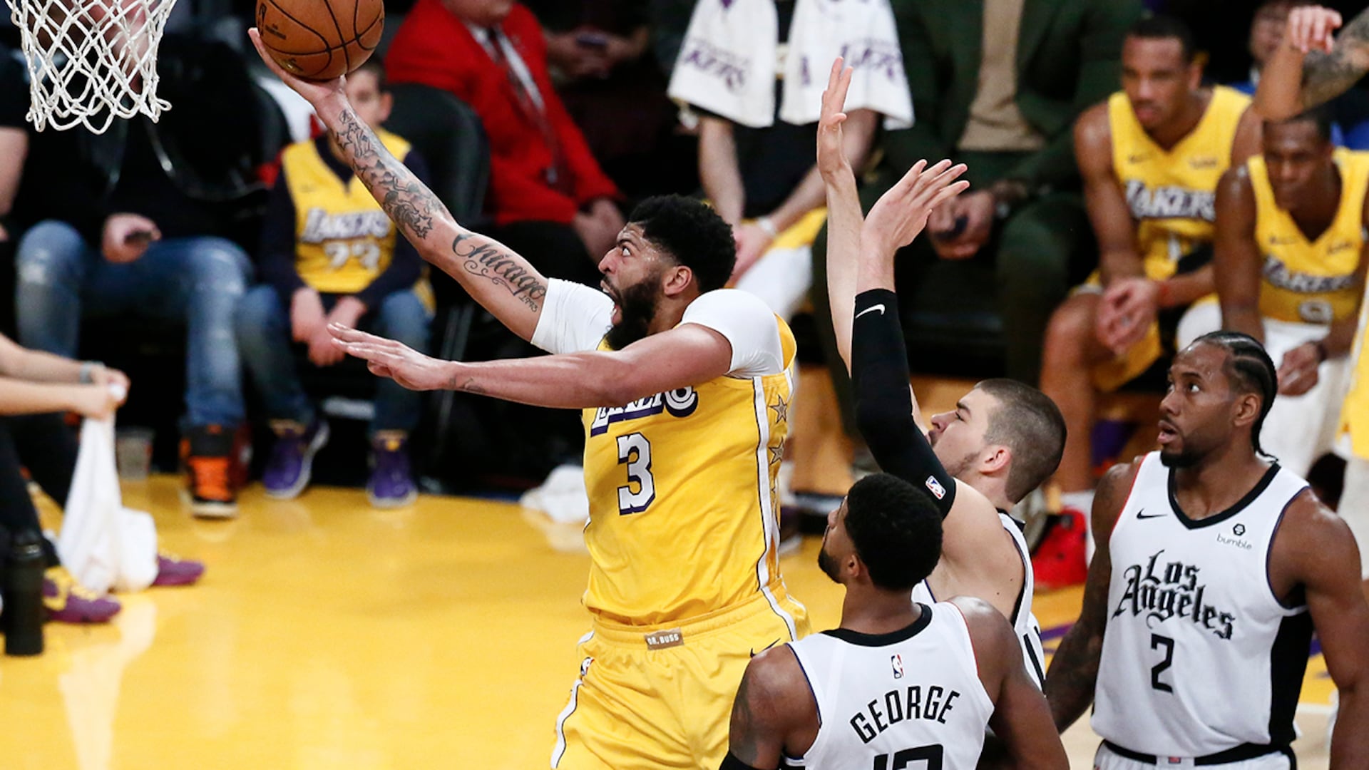 穆古鲁扎遭遇十五连败，湖人教练面临压力！的简单介绍